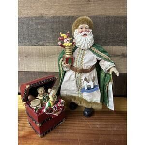 Possible Dreams Clothtique Holiday Treasures Santa w/ Chest # 713259 HTF Box
